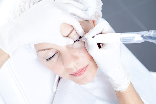 permanent eyeliner eyebrows and lips at total image salon in nottingham